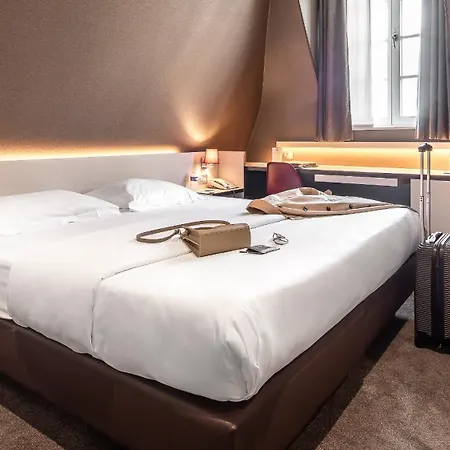 Hotel Navarra 4*